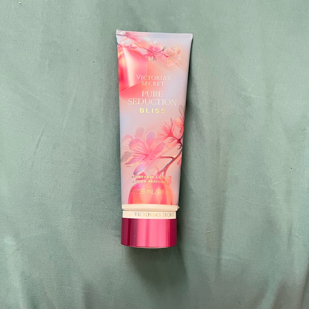 Victoria's Secret Pure Seduction Bliss Lotion - New